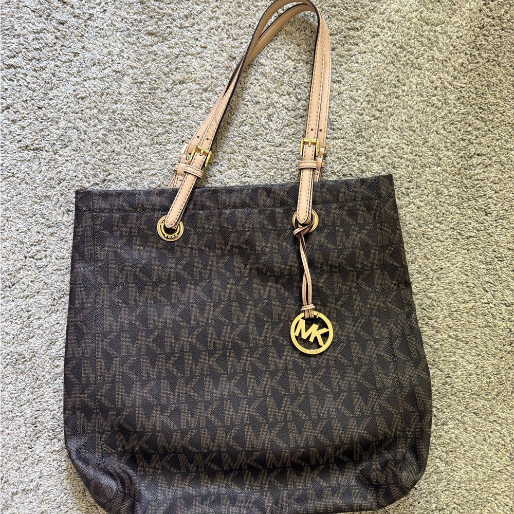 Michael Kors • Large Brown Shoulder Bag